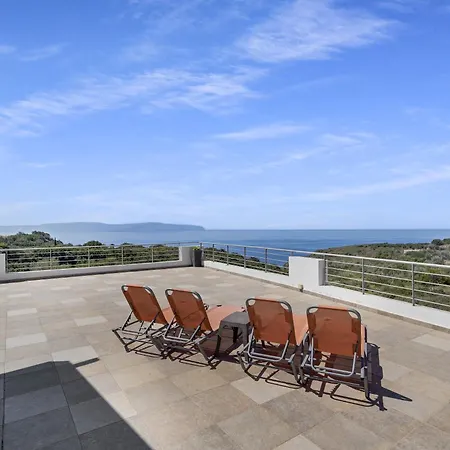 M And T Seaview 360 Villa *