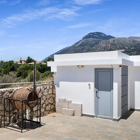 M And T Seaview 360 Mavrata